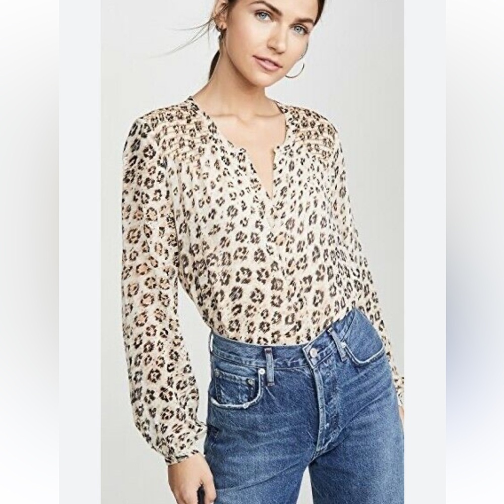 Joie Cordell 100% silk top in cappuccino size small. Tan and black leopard print